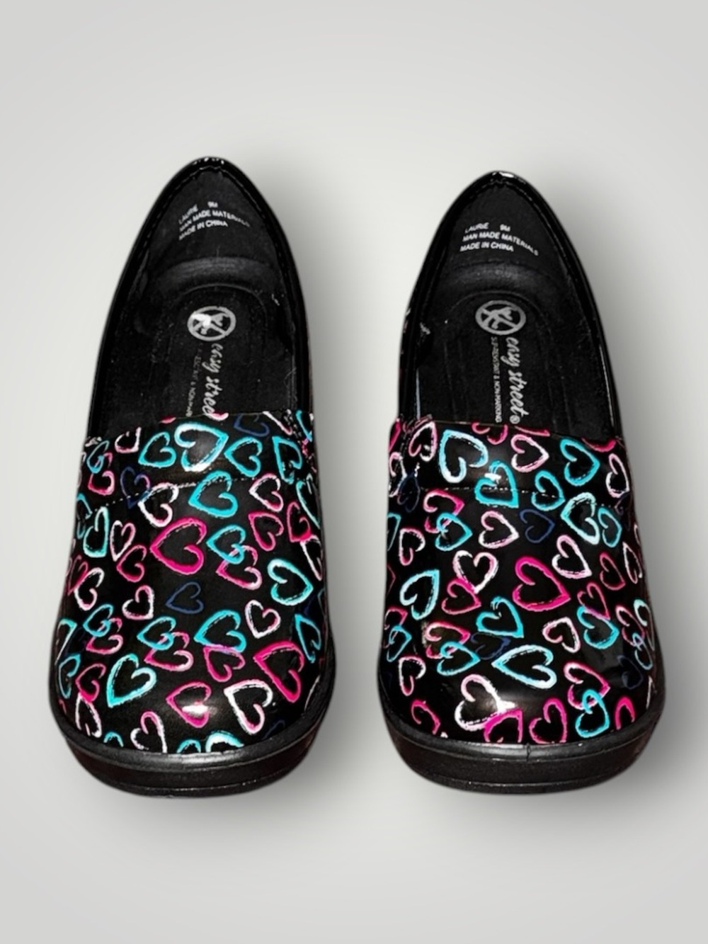 Easy Street Laurie Women’s 9M Heart Print Nursing Work Clogs Slip Resistant NWT